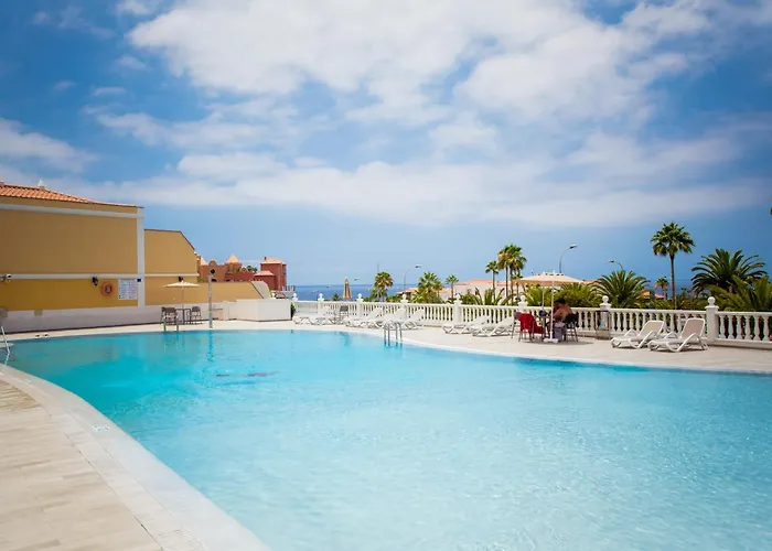 El Duque Ocean View 阿德耶